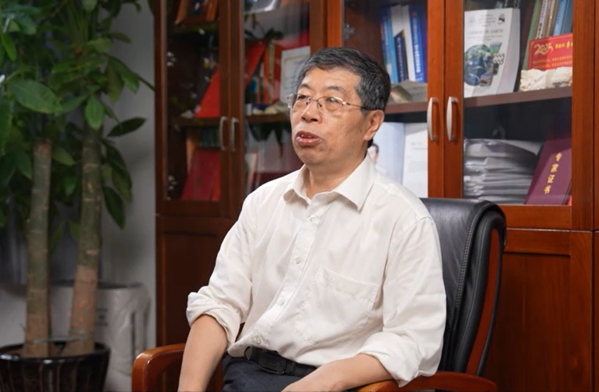 李健: 天然气勘探发展的思考 &mdash;&mdash; 立足传统天然气提质创新；盘活伴生气及新型天然气资源
